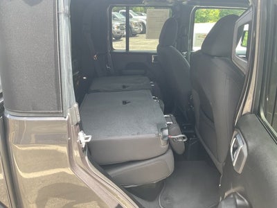 2022 Jeep Gladiator Sport S