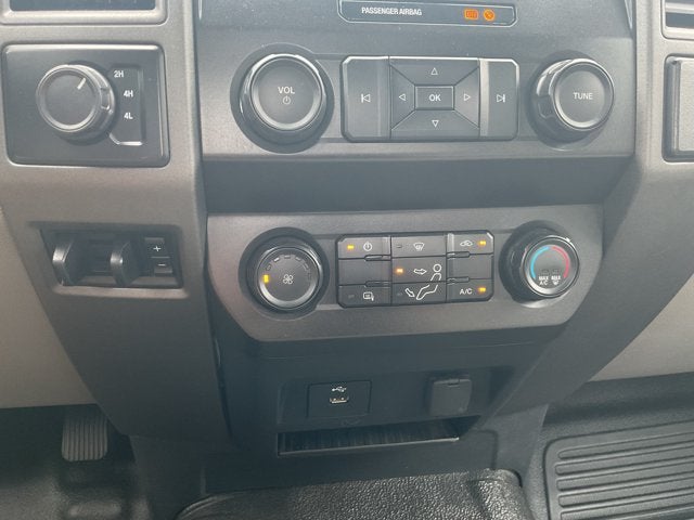 2022 Ford Super Duty F-450 DRW XL