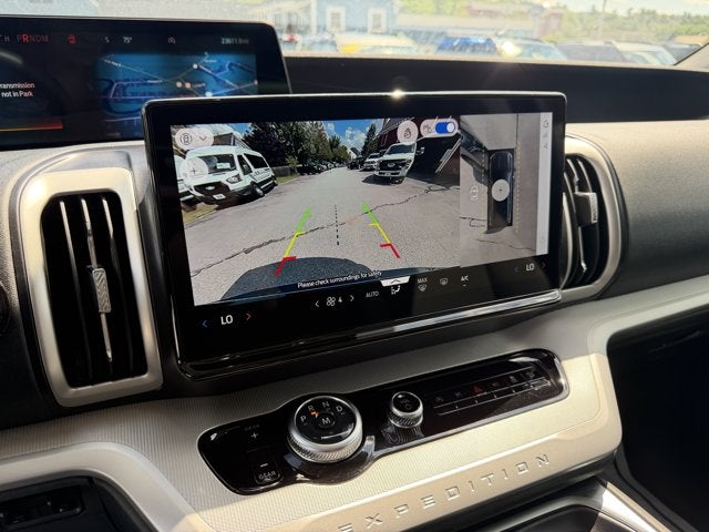 2025 Ford Expedition Active