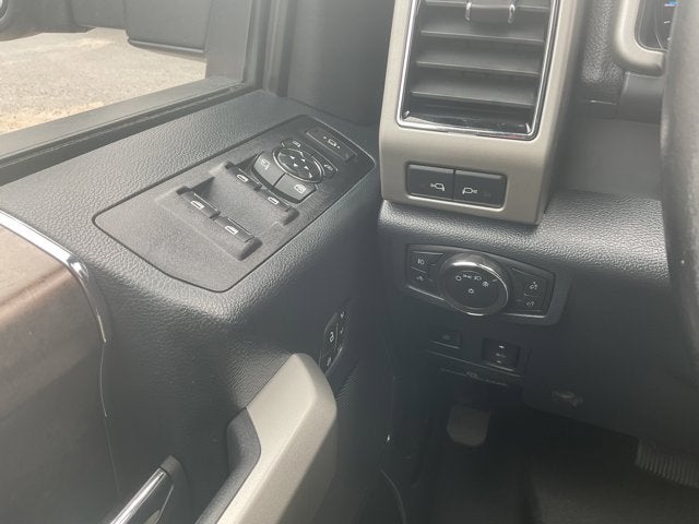 2022 Ford Super Duty F-250 SRW LARIAT