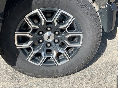 2025 Chevrolet Colorado 4WD Z71