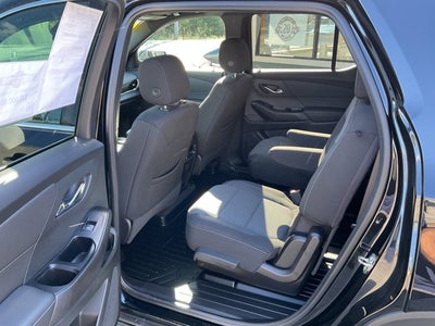 2022 Chevrolet Traverse LT Cloth