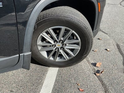 2022 Chevrolet Traverse LT Cloth