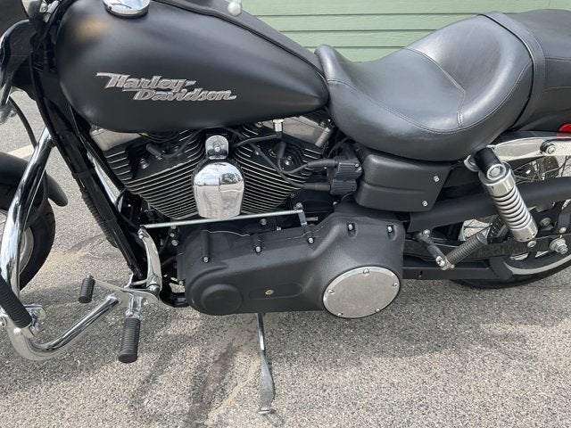 2006 Harley Davidson Dyna Street Bob Base