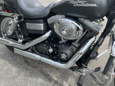 2006 Harley Davidson Dyna Street Bob Base