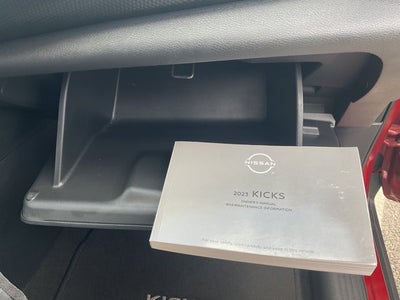 2023 Nissan Kicks SV