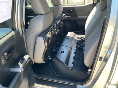 2022 Toyota Tacoma 4WD SR5