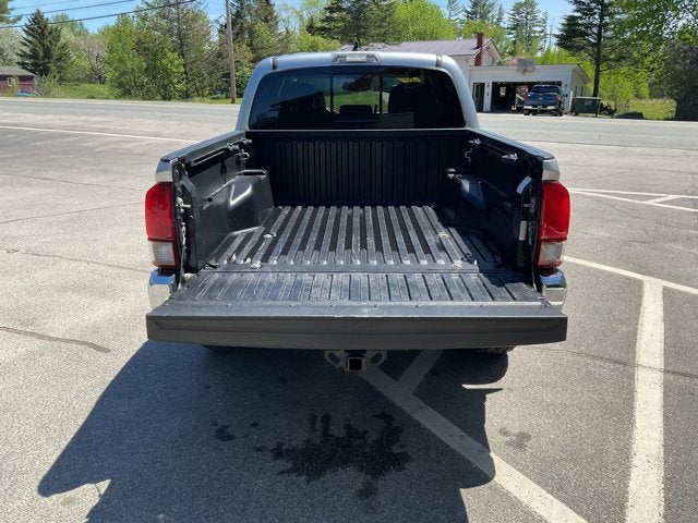 2022 Toyota Tacoma 4WD SR5