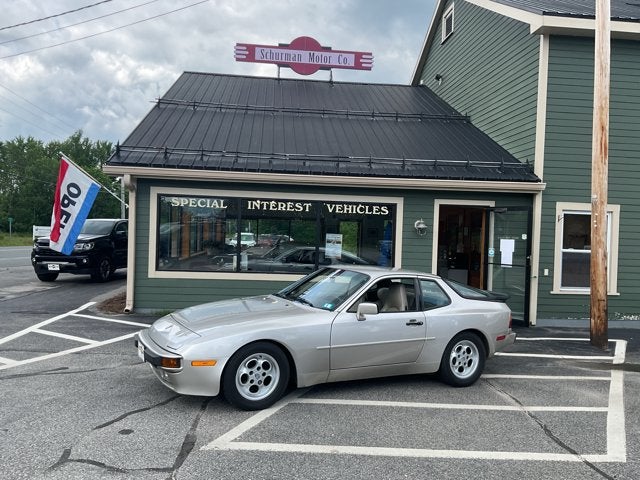 1986 Porsche 944 Base