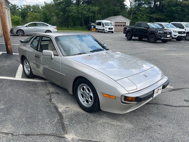 1986 Porsche 944 Base