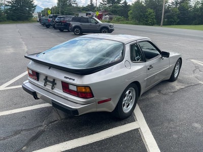 1986 Porsche 944 Base