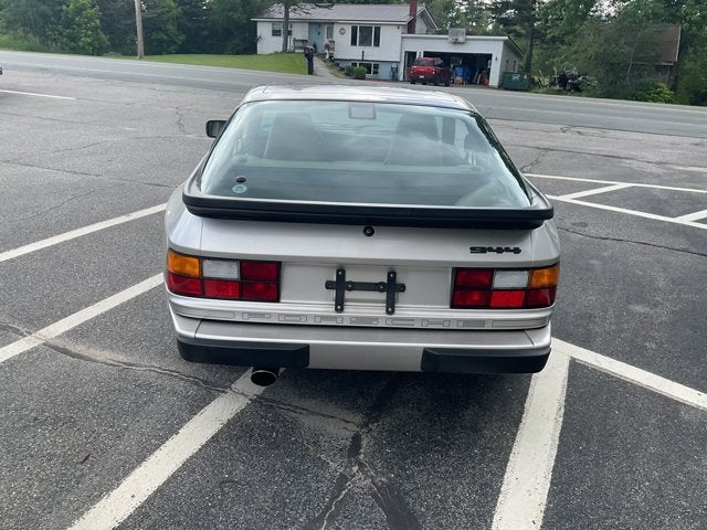1986 Porsche 944 Base