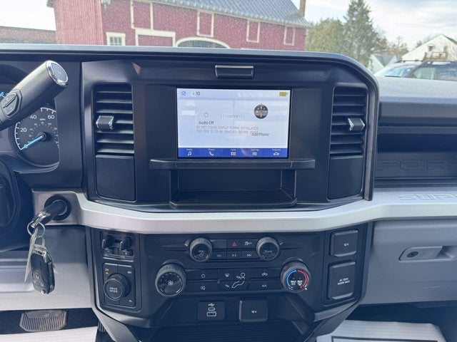 2025 Ford Chassis Cab F-350® XL