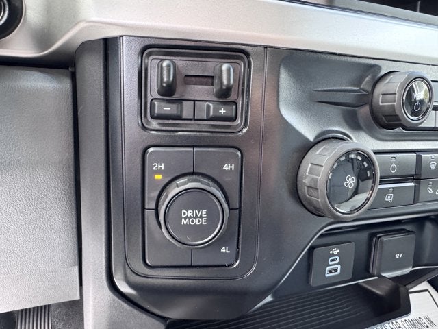 2025 Ford Chassis Cab F-350® XL