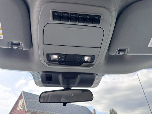 2025 Ford Chassis Cab F-350® XL