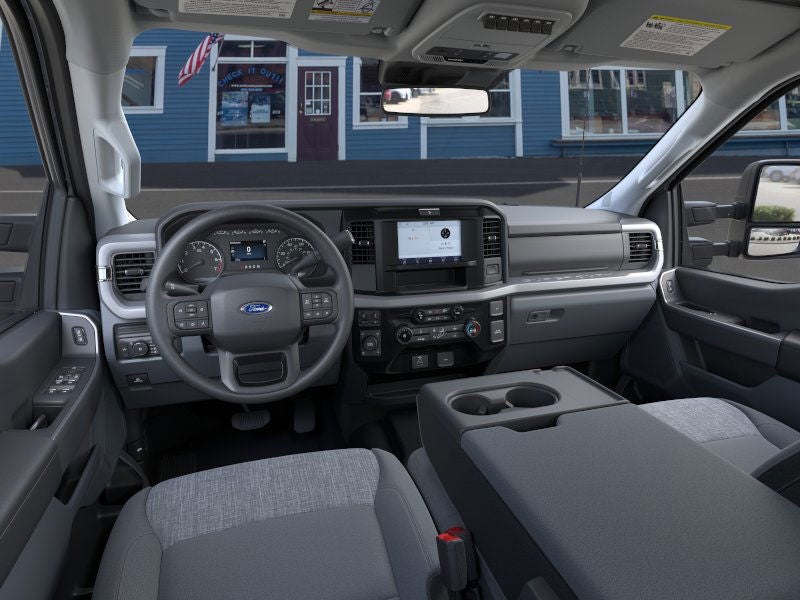 2026 Ford Super Duty F-350® XLT