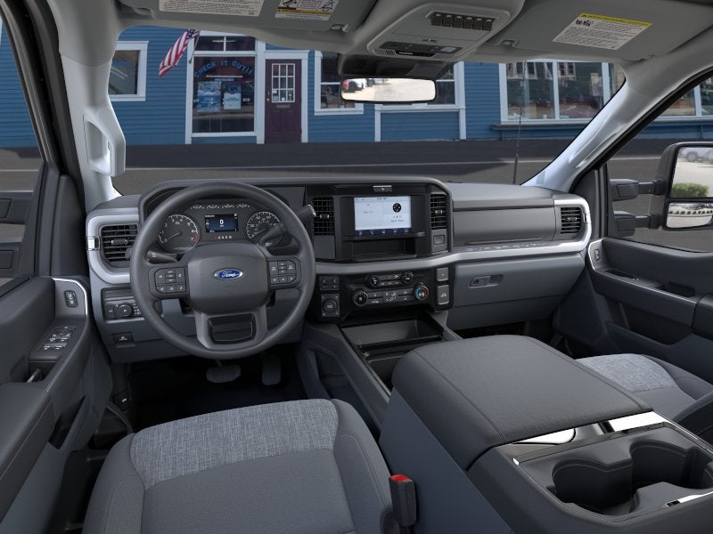 2026 Ford Super Duty F-350® XLT