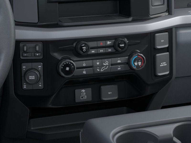 2025 Ford Super Duty F-250® XLT